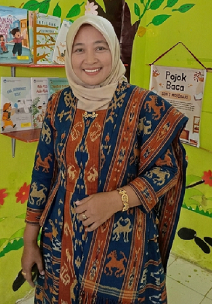 DIYAH HASANAH, S. Pd