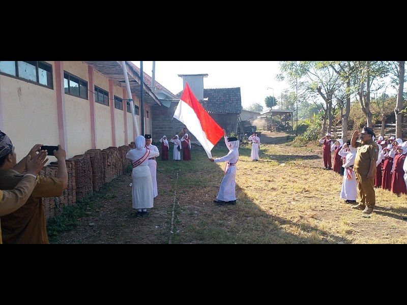 UPACARA BENDERA